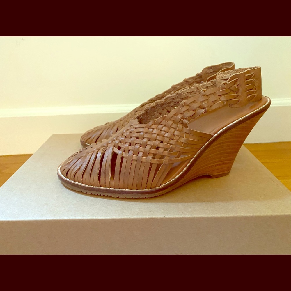 Tommy Bahama Priscilla Wedge